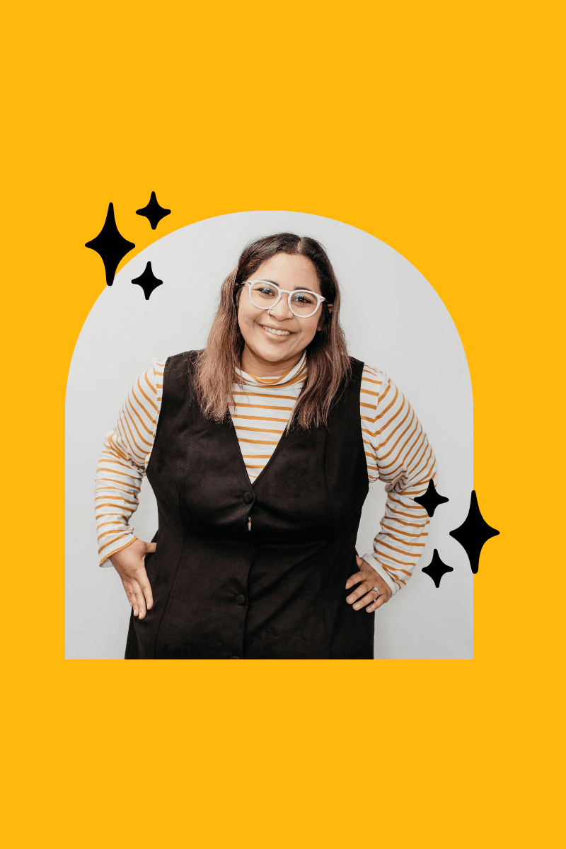 Light-Blue-Red-Simple-Professional-Facebook-Profile-Picture-800-x-1200-px